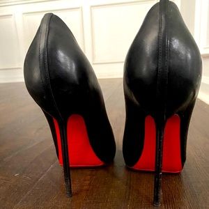 Christian Louboutin Women’s Simple Pump